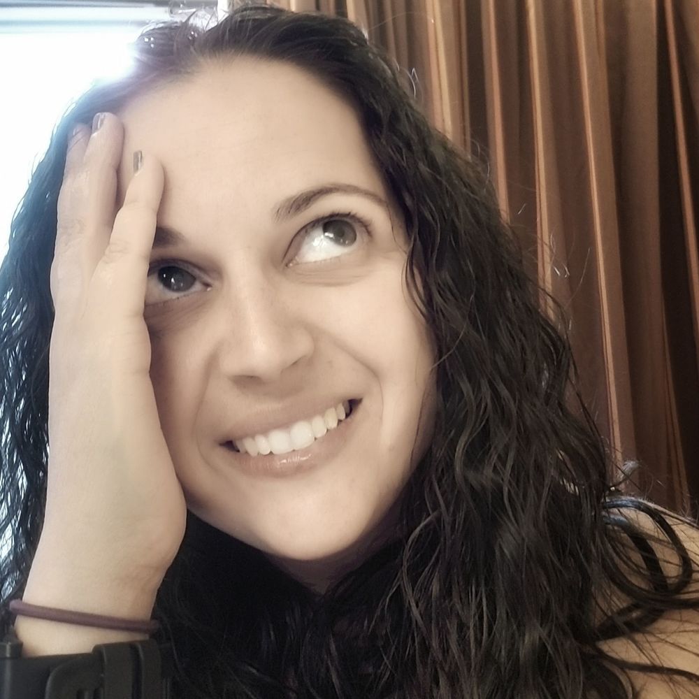 Meet your Posher, Crystal